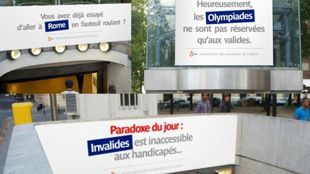 Les affiches sign&eacute;es APF &agrave; l&#039;entr&eacute;e des stations du m&eacute;tro parisien.