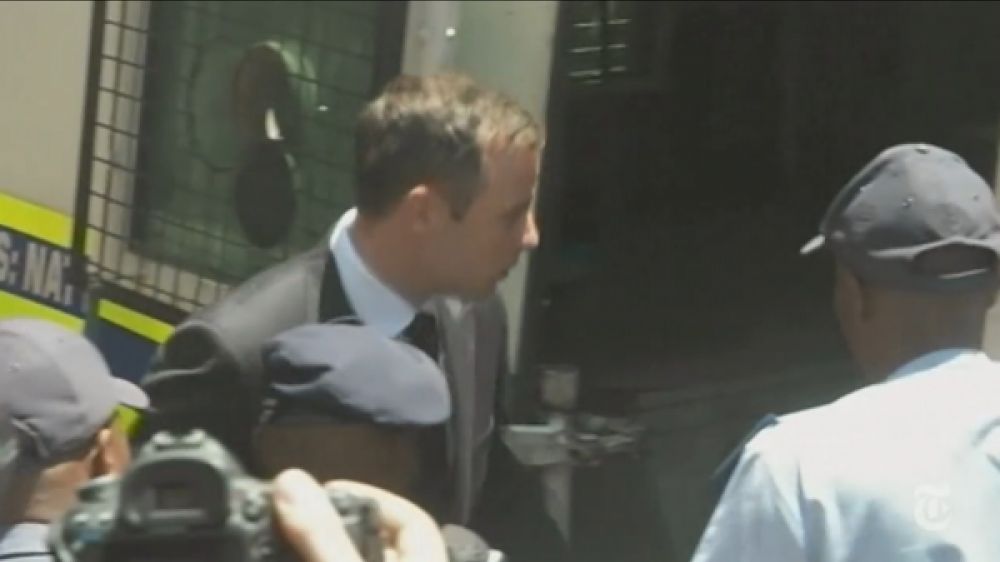 Oscar Pistorius conduit en prison d&egrave;s la fin de l&#039;audience