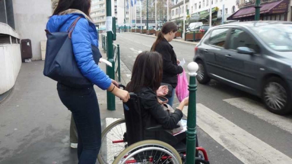 L&#039;accessibilit&eacute; en ville continue &agrave; &ecirc;tre un probl&egrave;me pour beaucoup de personnes handicap&eacute;s 