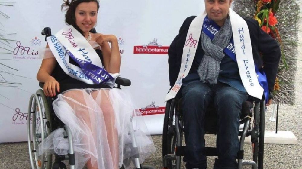 Marie-L&eacute;a de Torres et Pierre Emeriau, les Miss et Mister Handi France 2015