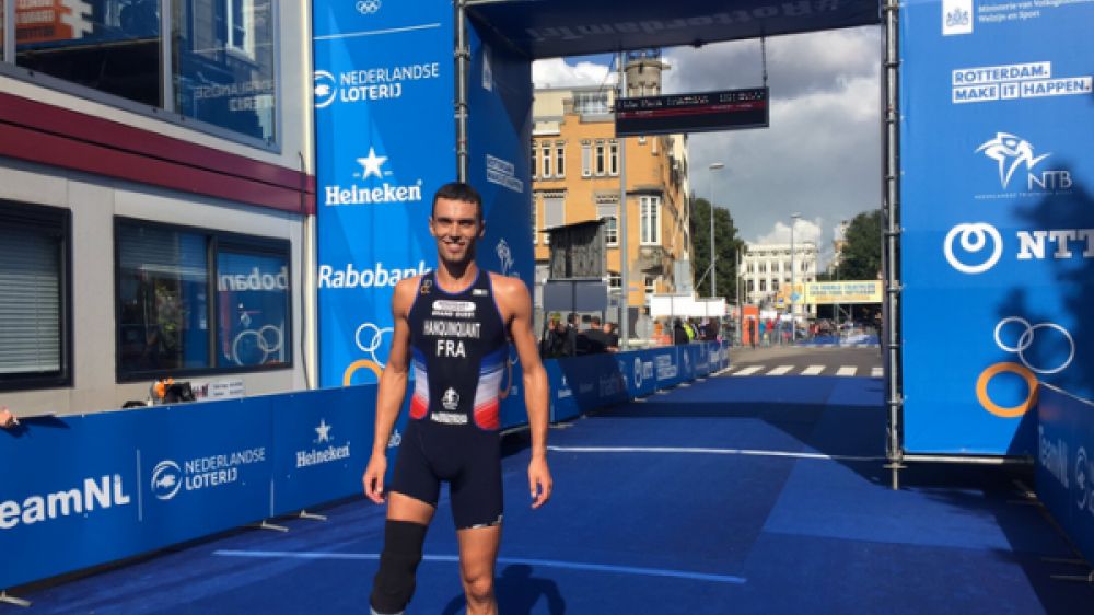 Alexis Hanquinquant sacr&eacute; champion du monde de triathlon &agrave; Rotterdam.