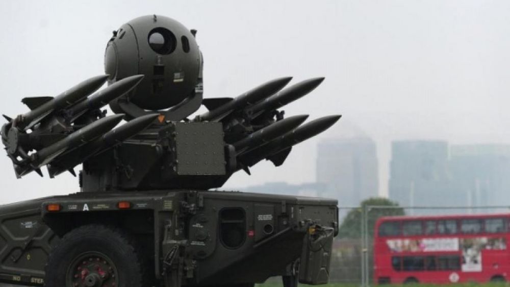 Six batteries de missiles sol-air de l&#039;arm&eacute;e britannique, install&eacute;es dans Londres et sa p&eacute;riph&eacute;rie lors des Olympiades,retir&eacute;e depuis.