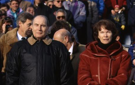 François et Danielle Mitterrand lors de l'ouverture des Jeux Paralympiques à Tignes en 1992