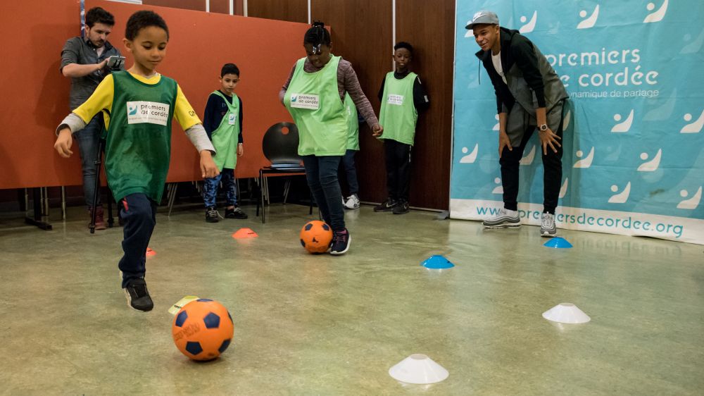 Kylian Mbappé à l'hôpital Jean Verdier (Bondy-93) lors de l'intervention "Football à l'hôpital" - le 11 janvier 2018. Photo de Pierre Fauquemberg