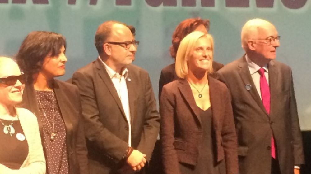 Segol&egrave;ne Neuville avec Myriam El Khomri &agrave; l&#039;occasion du lancement de la Semaine pour l&#039;emploi des personnes handicap&eacute;es. A leurs cot&eacute;s Emmanuel Constans et Eric Blanchet, respectivement Pr&eacute;sident et Directeur de LADAPT.