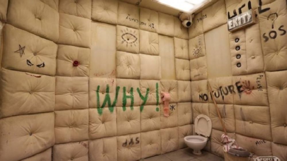 Cellule d'internement psychiatrique selon Fort Boyard