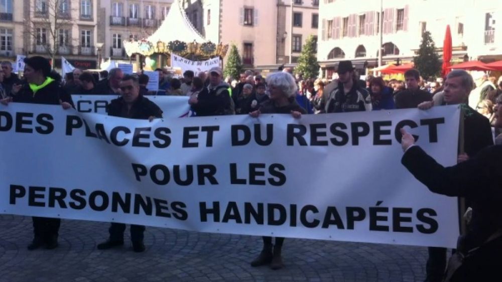Les associations descendront &agrave; nouveau dans la rue, comme ici &agrave; Quimper en mars 2015