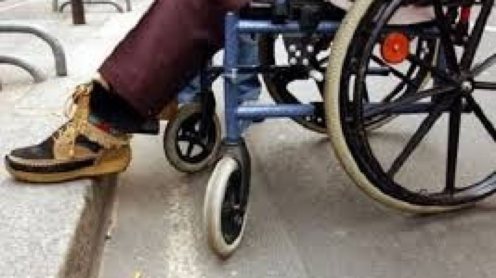 Non-renouvellement d'un fauteuil roulant : une caisse primaire d'assurance maladie condamnée.