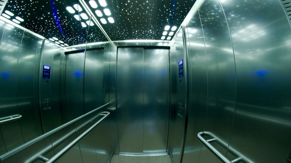 Ascenseur de Frédéric Bisson Flickr sous licence Creative Commons CC-BY 2.0