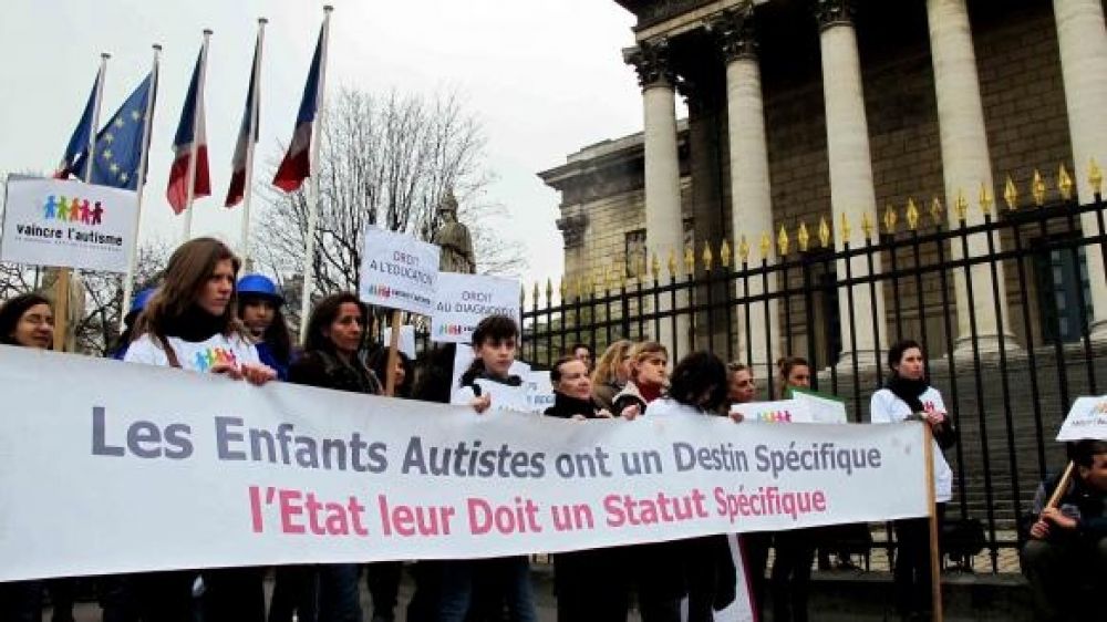 Vaincre l&#039;autisme lance un appel &agrave; manifester le 30 octobre contre la psychanalyse.