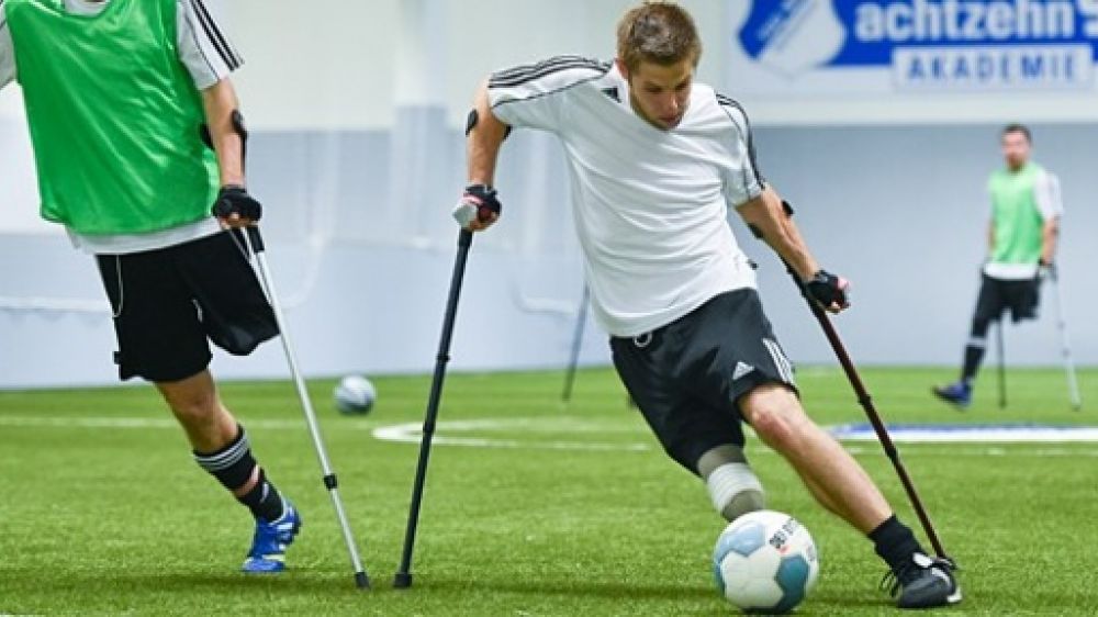 Le football handi se joue de diff&eacute;rentes mani&egrave;res selon le handicap