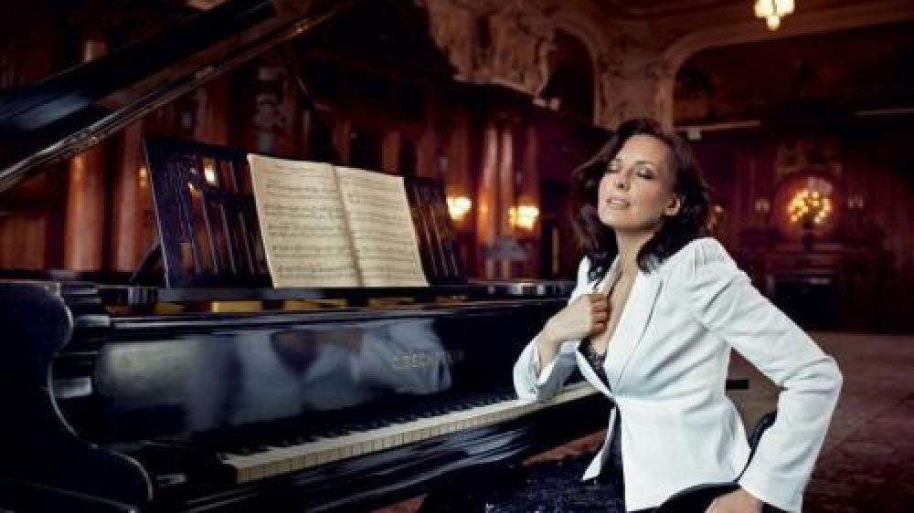A 35 ans, Monika Kuszynska représente la Pologne en finale de l'Eurovision