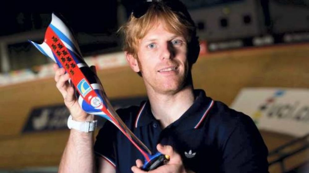 Le cycliste Jody Cundy avec sa nouvelle prothèse